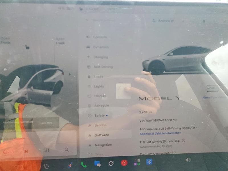 2026 TESLA MODEL  Y 9
