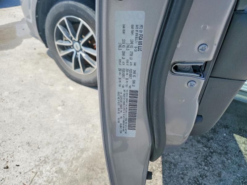 2018 DODGE JOURNEY SE 13