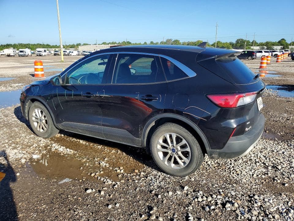 2022 FORD ESCAPE SE 2
