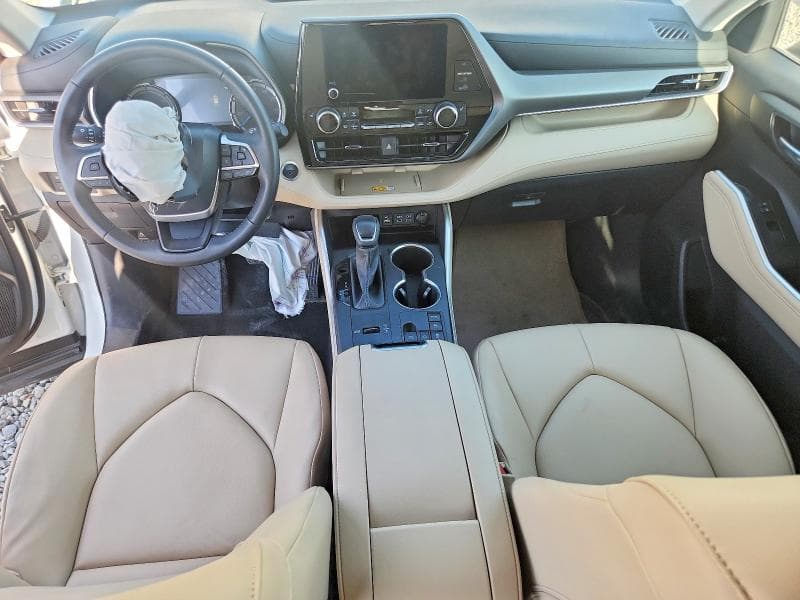 2025 TOYOTA HIGHLANDER HYBRID XLE 8