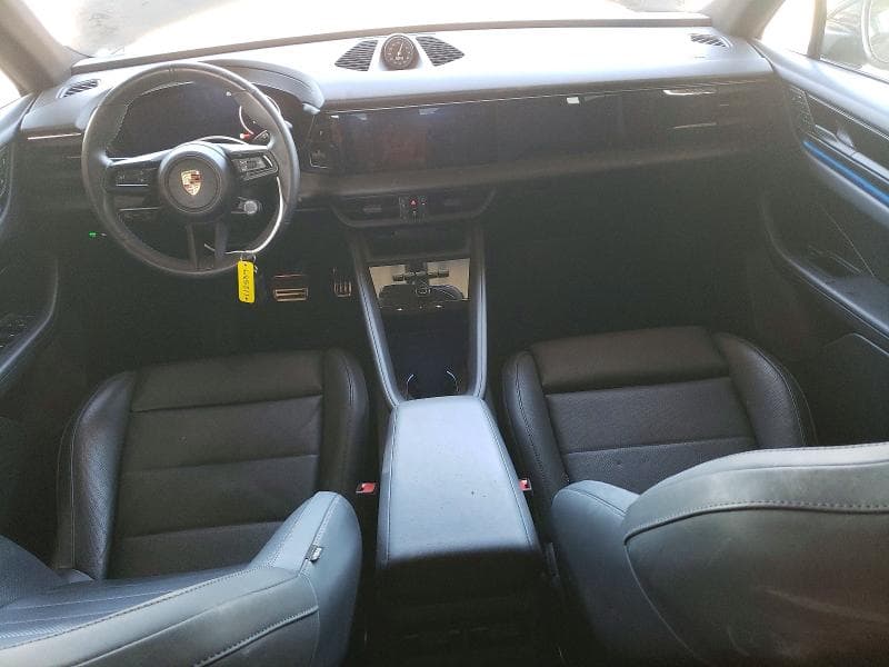 2025 PORSCHE MACAN 4S 8