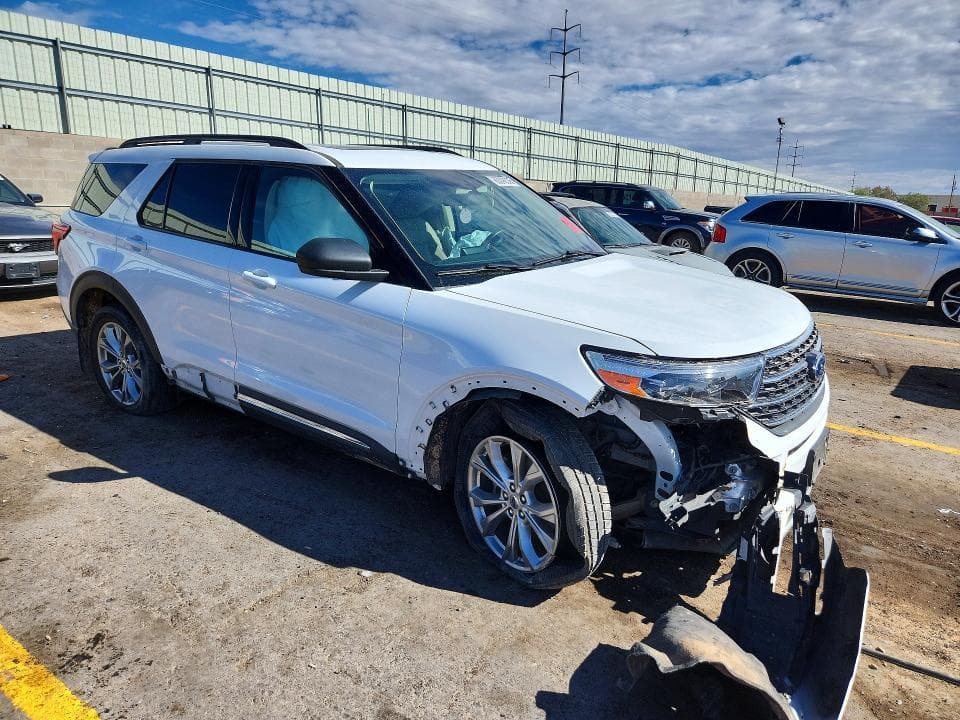 2020 FORD EXPLORER XLT 4
