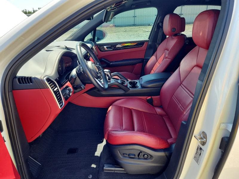 2023 PORSCHE CAYENNE BASE 7