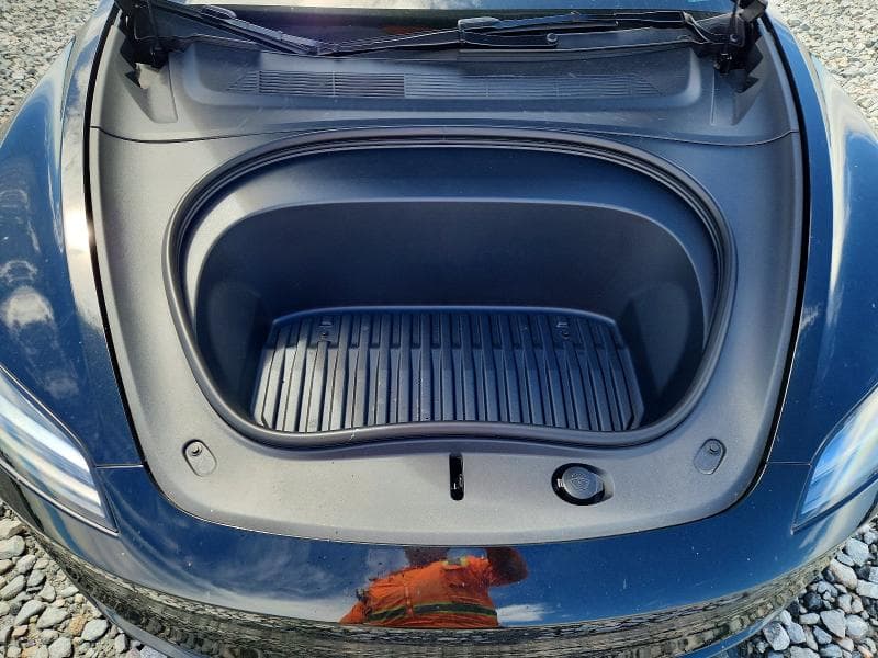 2026 TESLA MODEL 3 11