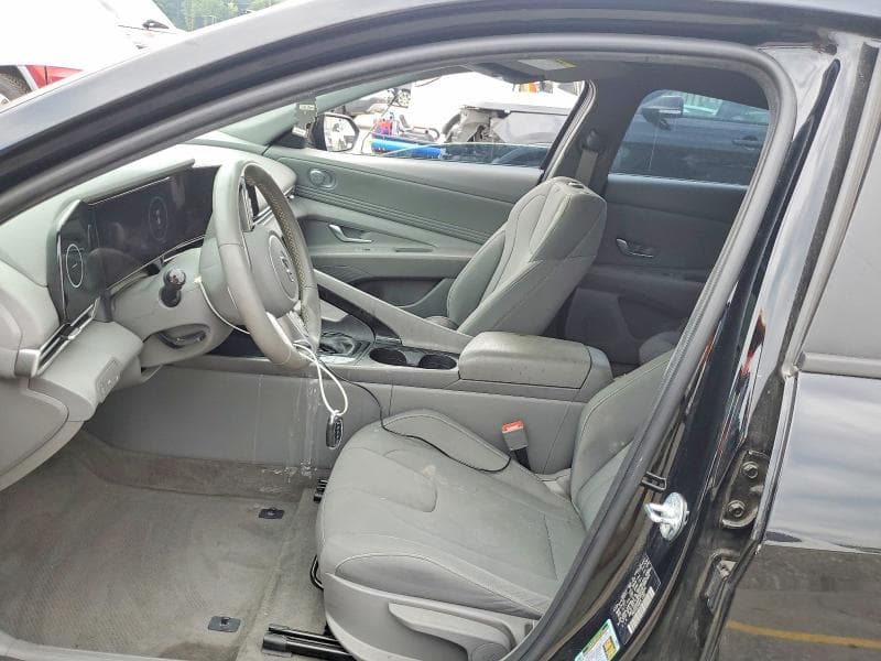 2023 HYUNDAI ELANTRA SEL 7