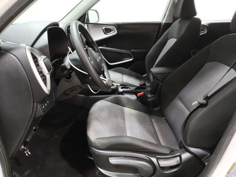 2023 KIA SOUL LX 7