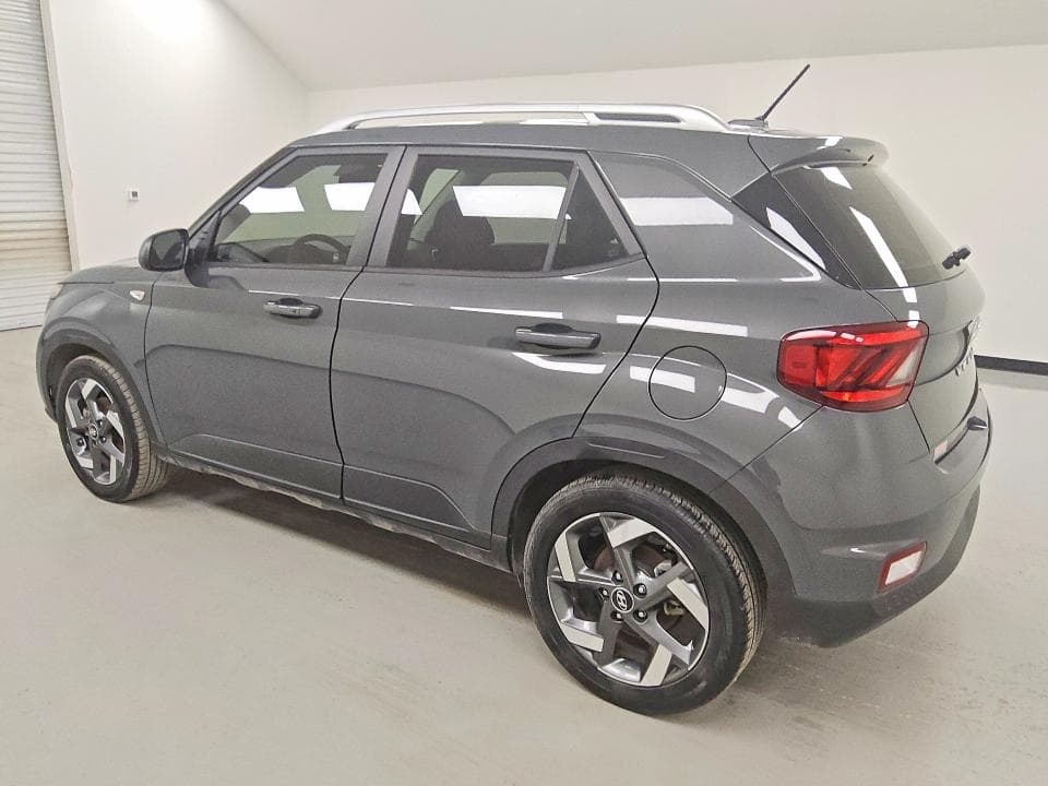 2024 HYUNDAI VENUE SEL 2