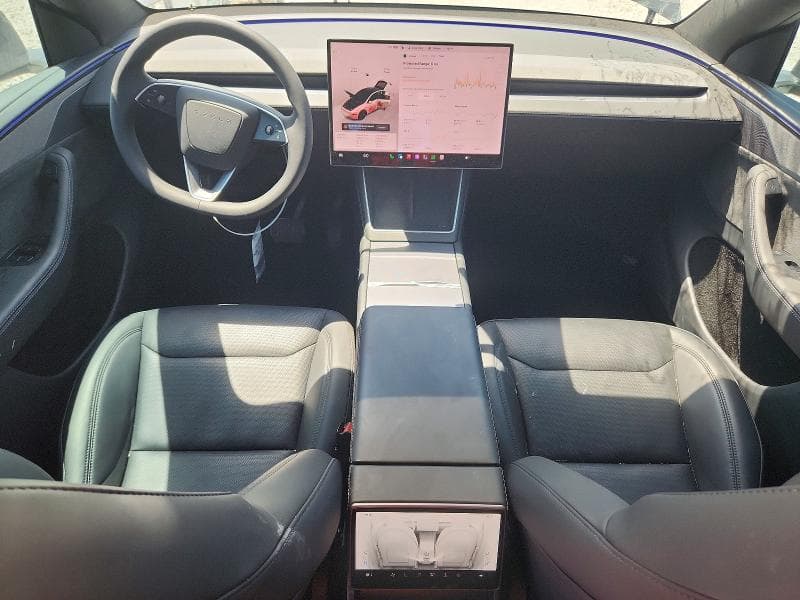 2026 TESLA MODEL Y 8