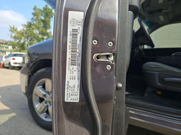 2019 RAM 1500 CLASSIC SLT 10
