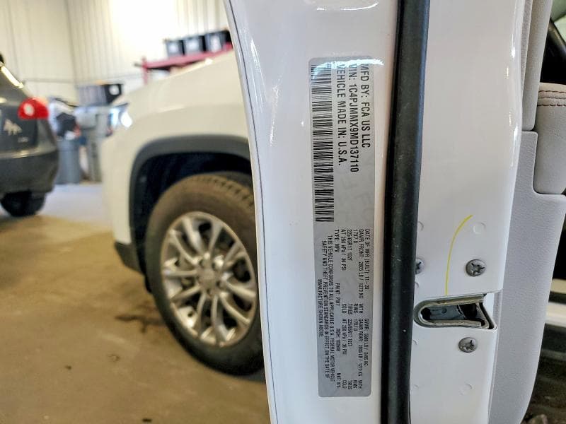 2021 JEEP CHEROKEE LATITUDE LUX 13