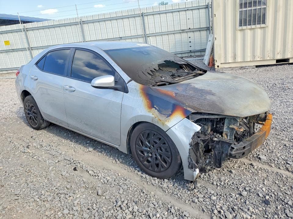 2018 TOYOTA COROLLA LE 4