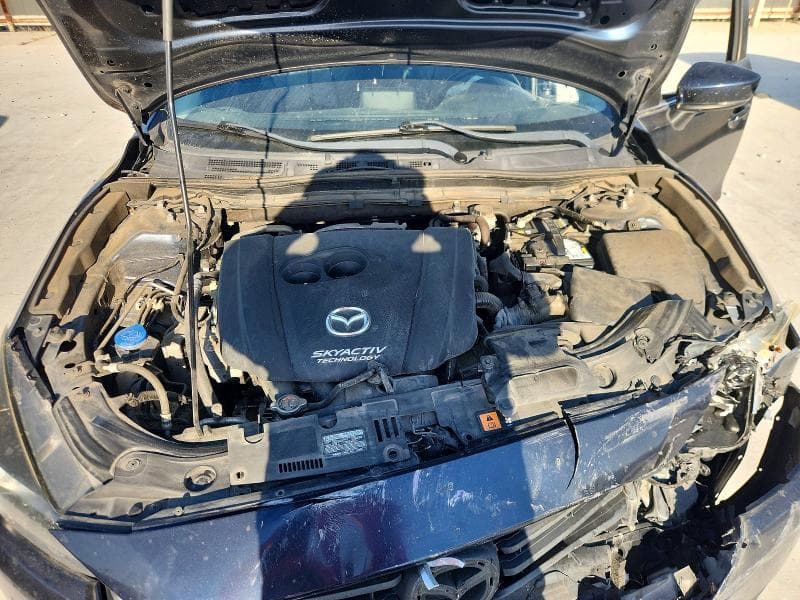 2018 MAZDA 3 TOURING 12