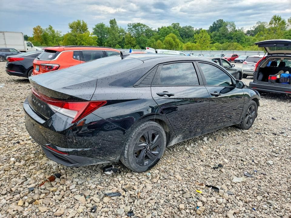 2023 HYUNDAI ELANTRA SEL 3