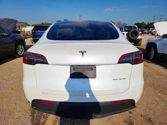 2022 TESLA MODEL Y 6