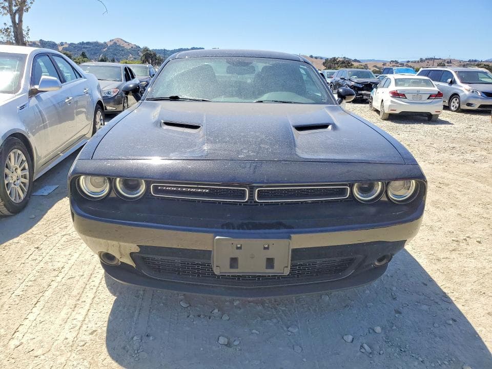 2021 DODGE CHALLENGER SXT 5