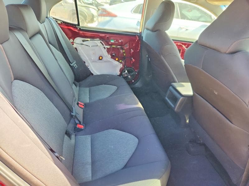 2019 TOYOTA CAMRY LE 10