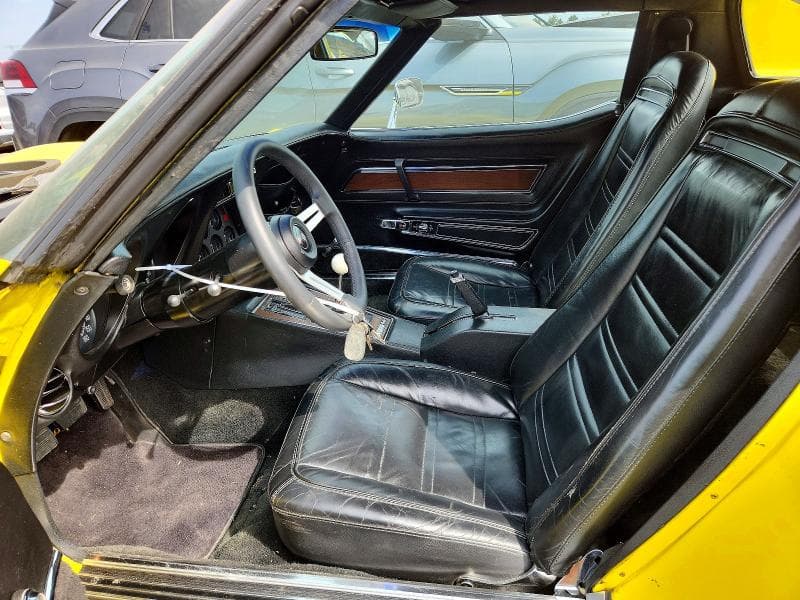 1975 CHEVROLET CORVETTE 7