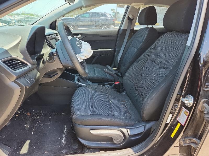 2021 HYUNDAI ACCENT SE 7