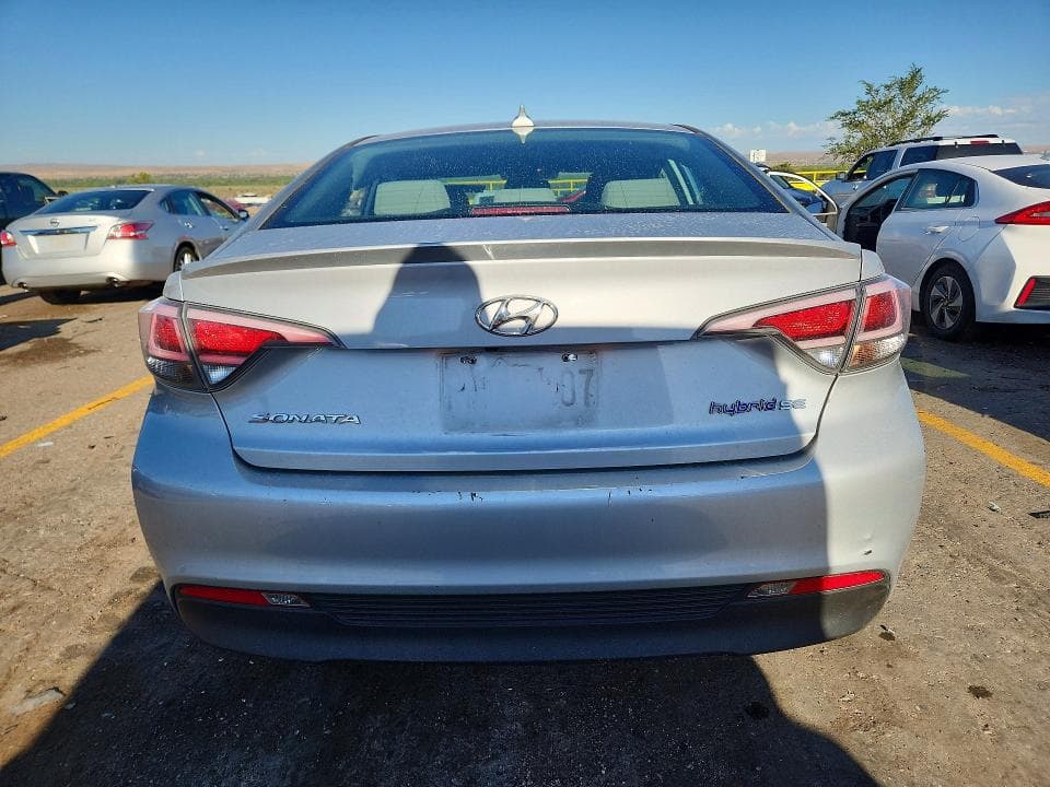 2017 HYUNDAI SONATA HYBRID SE 6