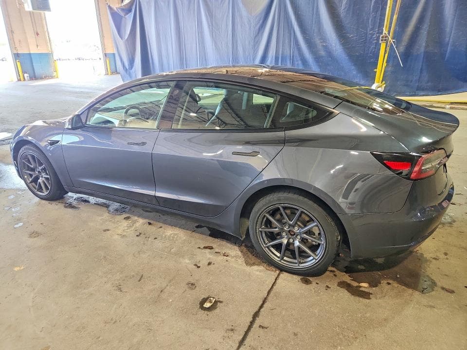 2022 TESLA MODEL 3 2