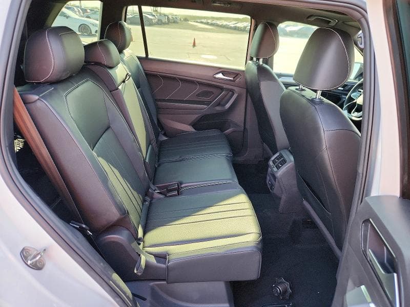 2022 VOLKSWAGEN TIGUAN SE R-LINE BLACK 11