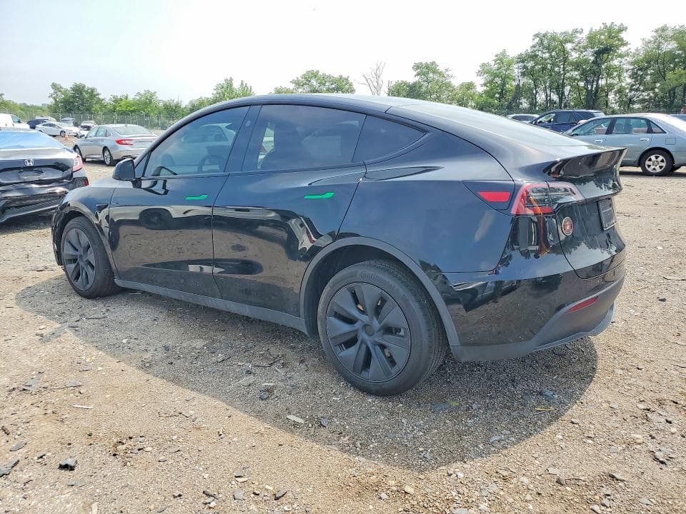 2025 TESLA MODEL Y 2