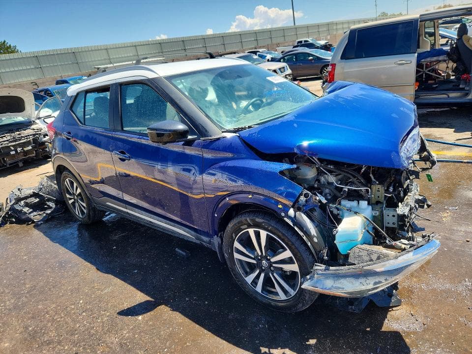 2018 NISSAN KICKS SR 4