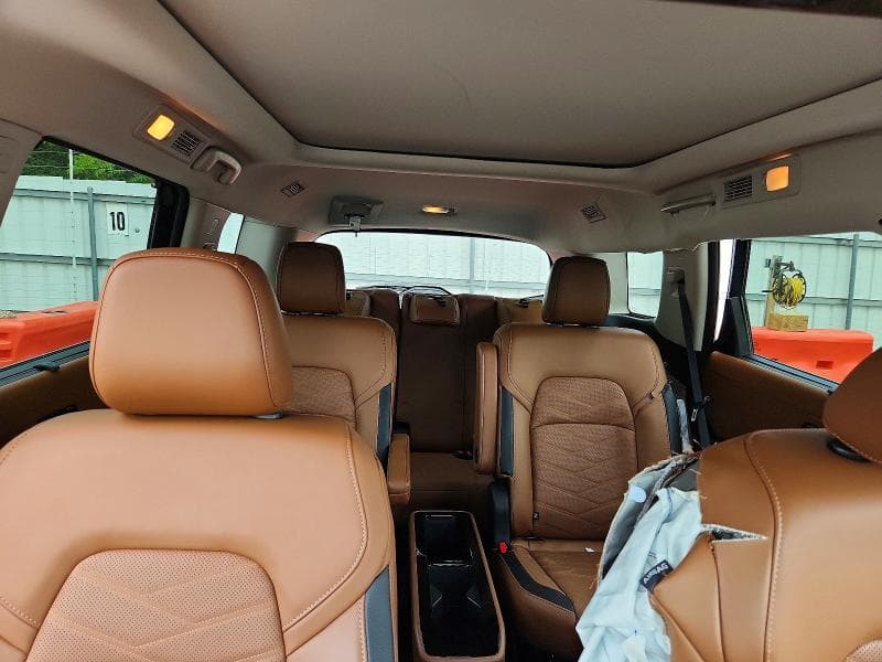 2025 NISSAN PATHFINDER PLATINUM 10