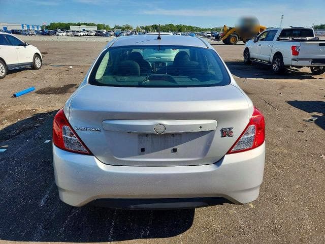 2018 NISSAN VERSA S 6