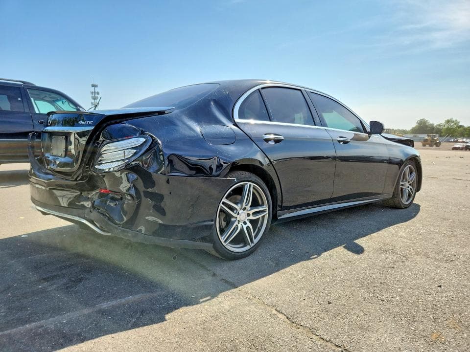2017 MERCEDES-BENZ E 300 4MATIC 3