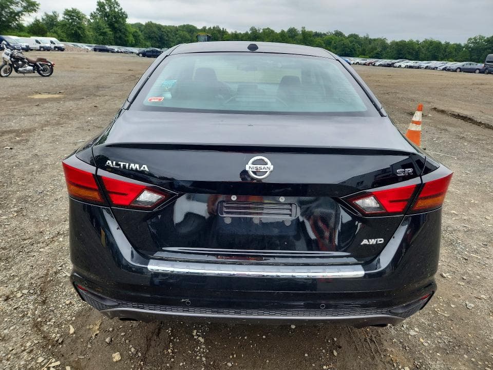 2021 NISSAN ALTIMA SR 6