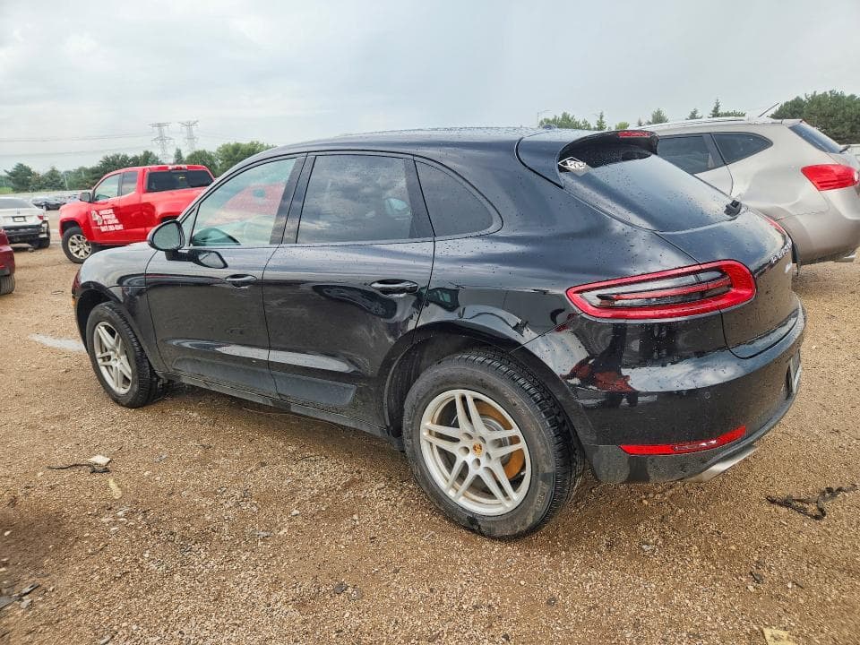 2017 PORSCHE MACAN 2