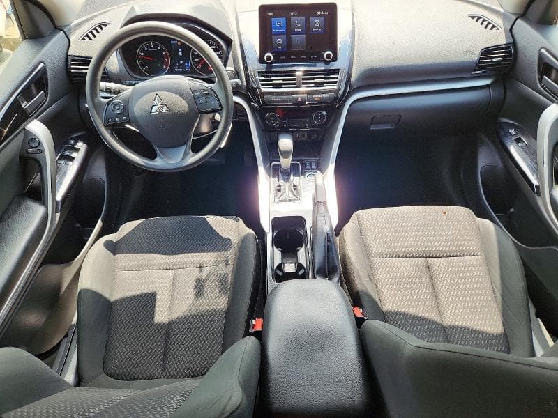 2023 MITSUBISHI ECLIPSE CROSS LE 8