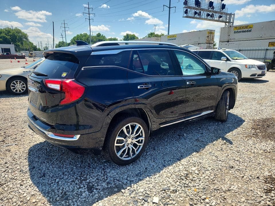 2022 GMC TERRAIN DENALI 3