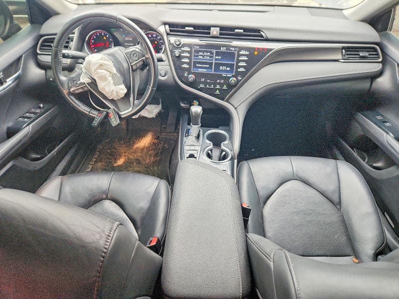 2020 TOYOTA CAMRY XSE 8