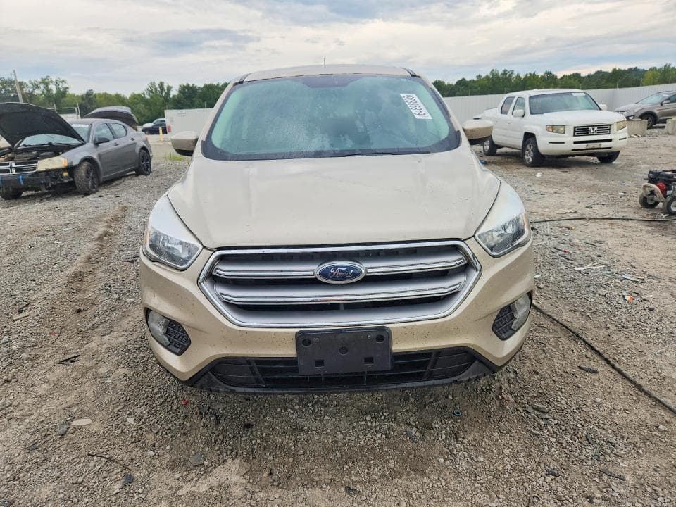 2017 FORD ESCAPE SE 5