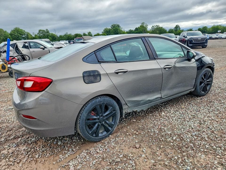 2018 CHEVROLET CRUZE LT 3