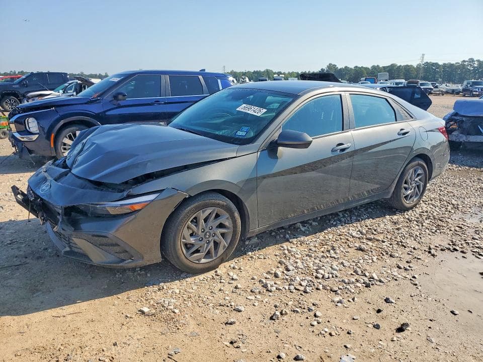 2024 HYUNDAI ELANTRA SEL - 1
