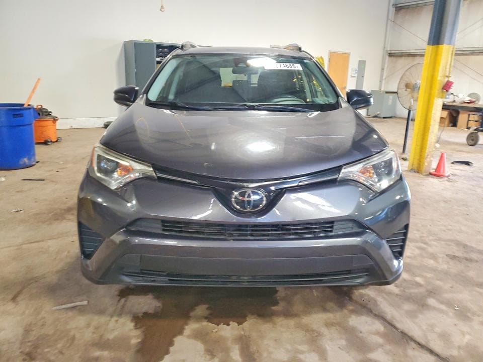 2018 TOYOTA RAV4 LE 5