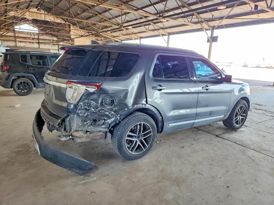 2017 FORD EXPLORER XLT 3