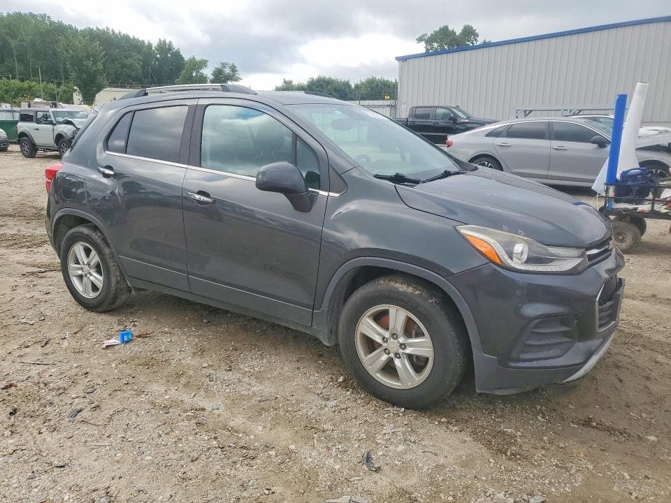 2017 CHEVROLET TRAX 1LT 4