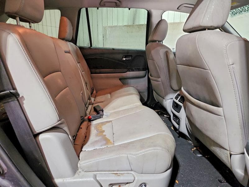 2017 HONDA PILOT TOURING 11