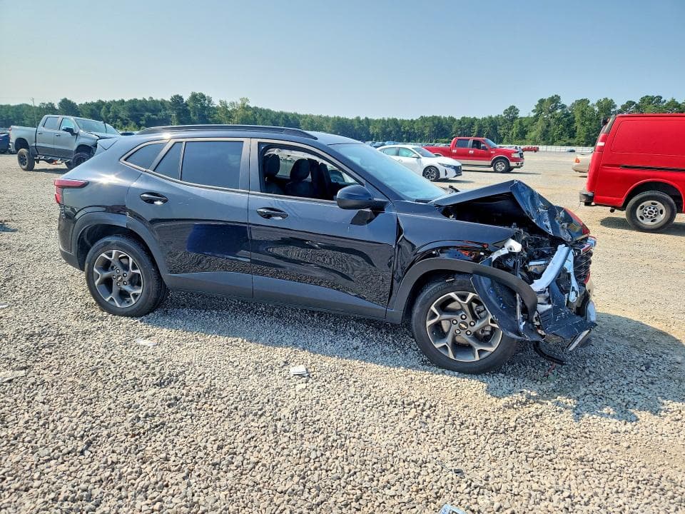 2025 CHEVROLET TRAX 1LT 4