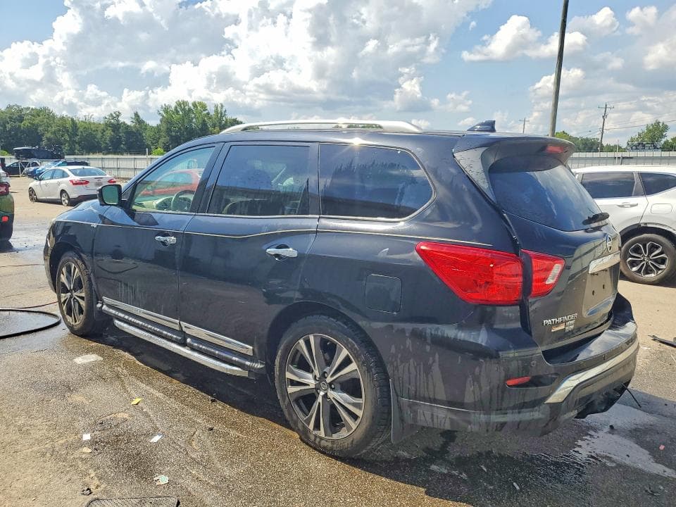 2020 NISSAN PATHFINDER PLATINUM 2