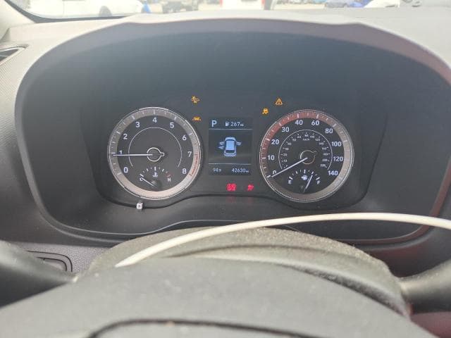2020 HYUNDAI VENUE SE 9