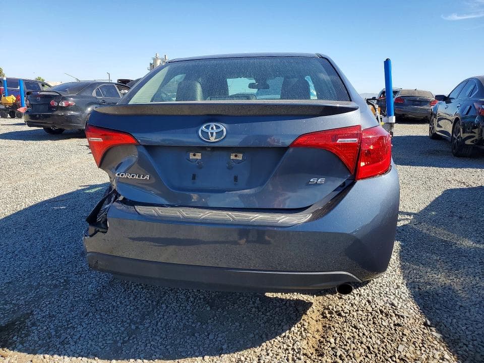 2017 TOYOTA COROLLA SE 6