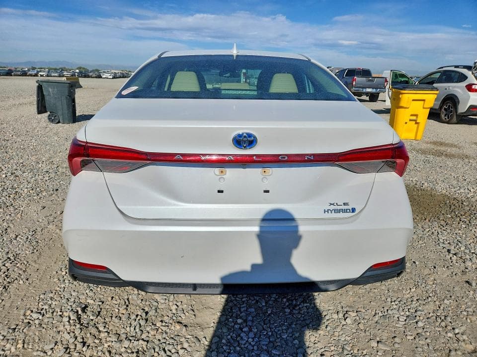 2020 TOYOTA AVALON XLE 6