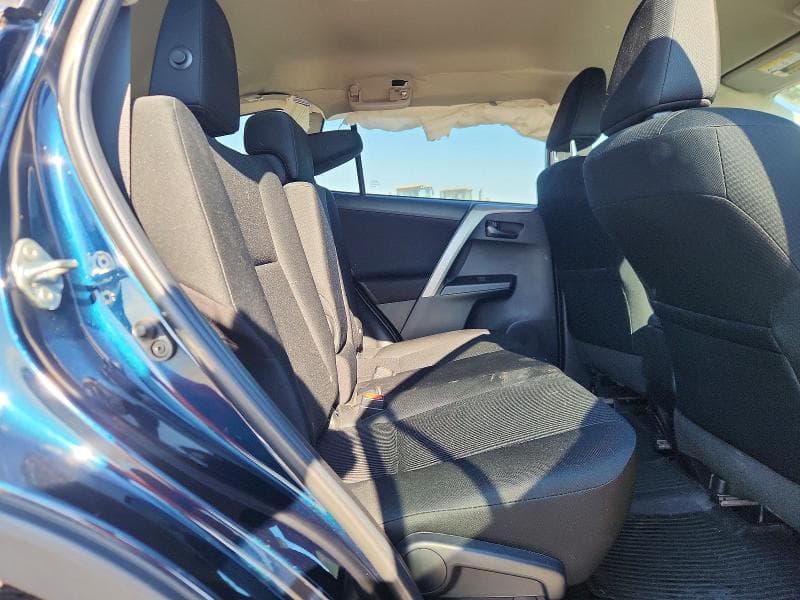 2018 TOYOTA RAV4 LE 11