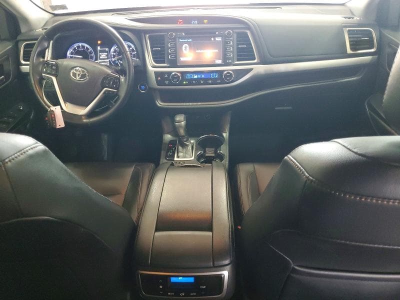 2019 TOYOTA HIGHLANDER XLE 8