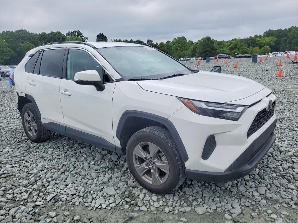 2024 TOYOTA RAV4 HYBRID XLE 4